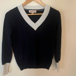 Philosophy Women's V-Neck Sweater in Navy and White